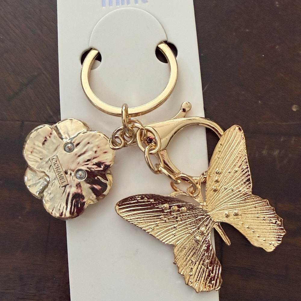 Mint Fashion Gold and White Floral Key Chain / Bag tag - Picture 5 of 8